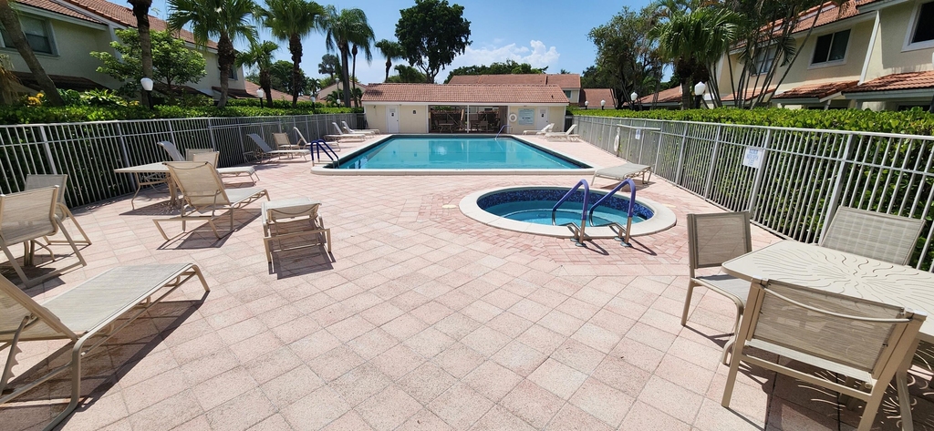 6327 Walk Circle - Photo 24