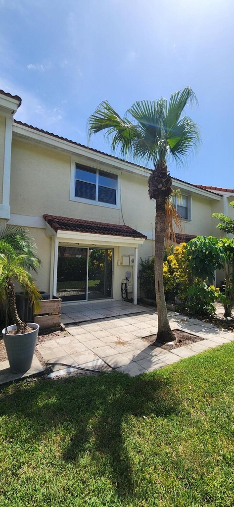 6327 Walk Circle - Photo 20