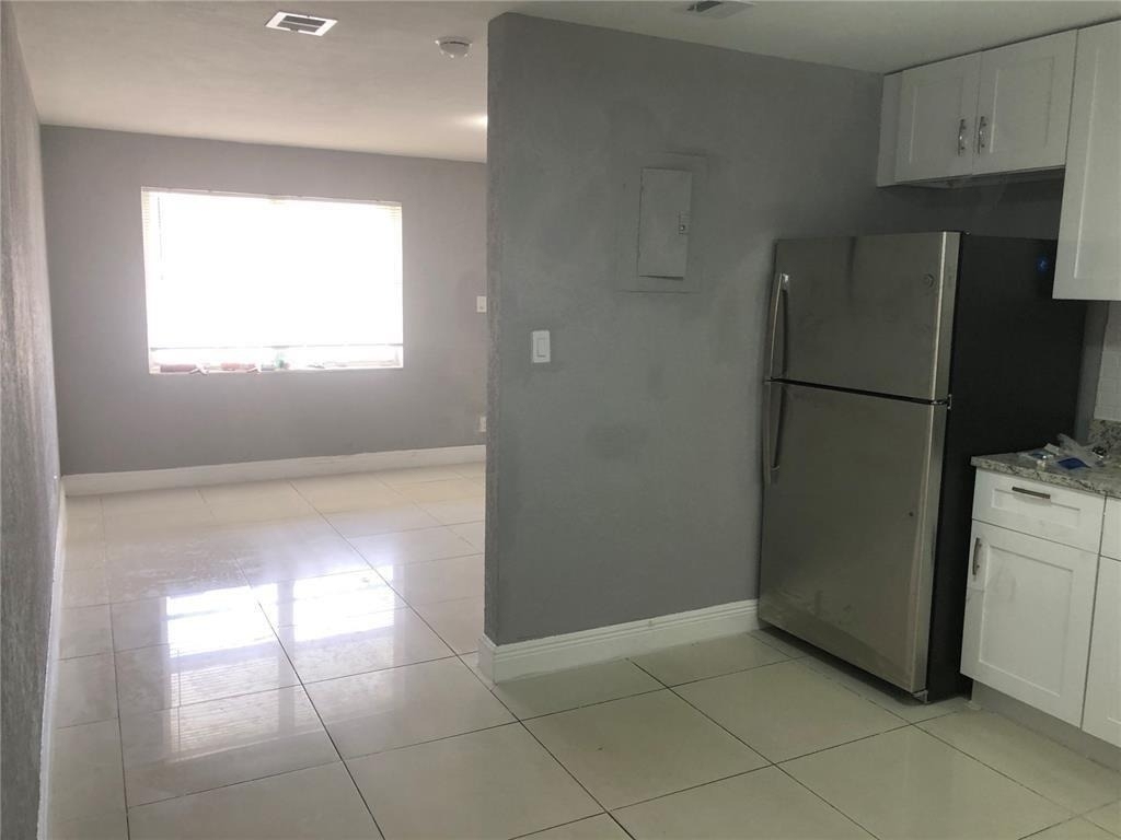 839 Nw 14th Way - Photo 3