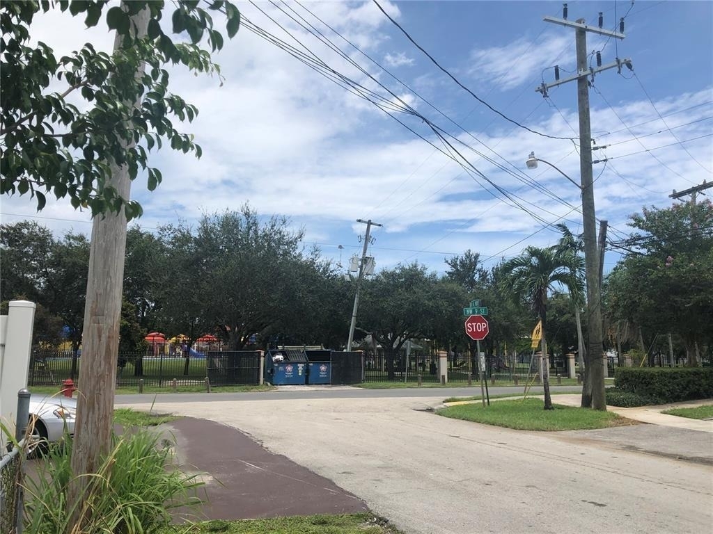 839 Nw 14th Way - Photo 9