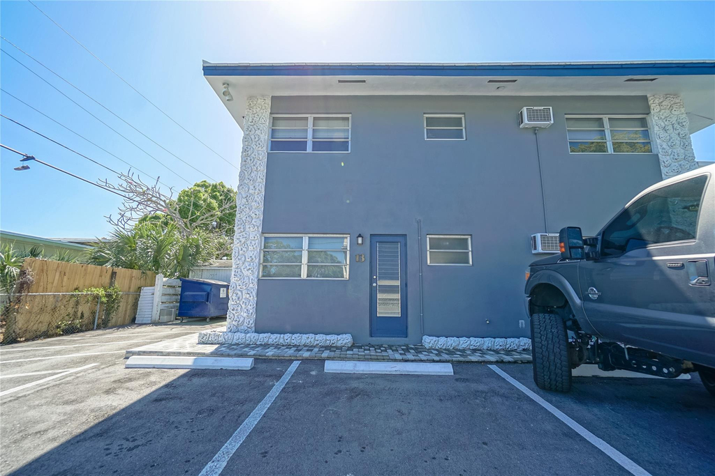 640 Ne 7th Avenue - Photo 10