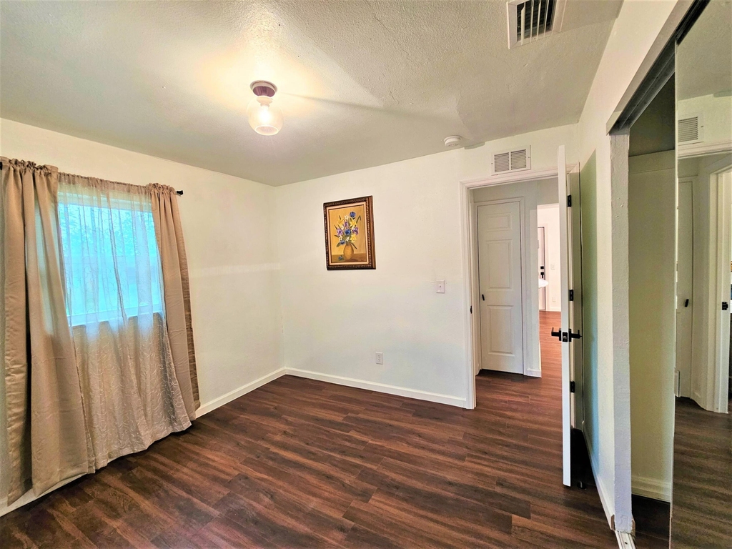 261 6th Court Sw - Photo 18