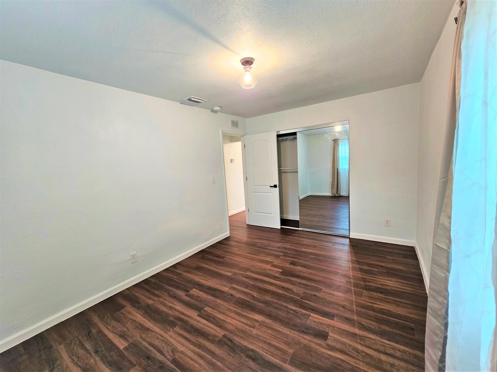 261 6th Court Sw - Photo 22
