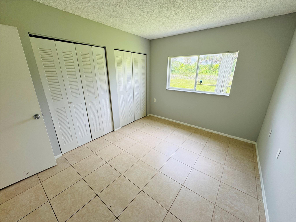 1101 N Benoist Farms Road - Photo 4