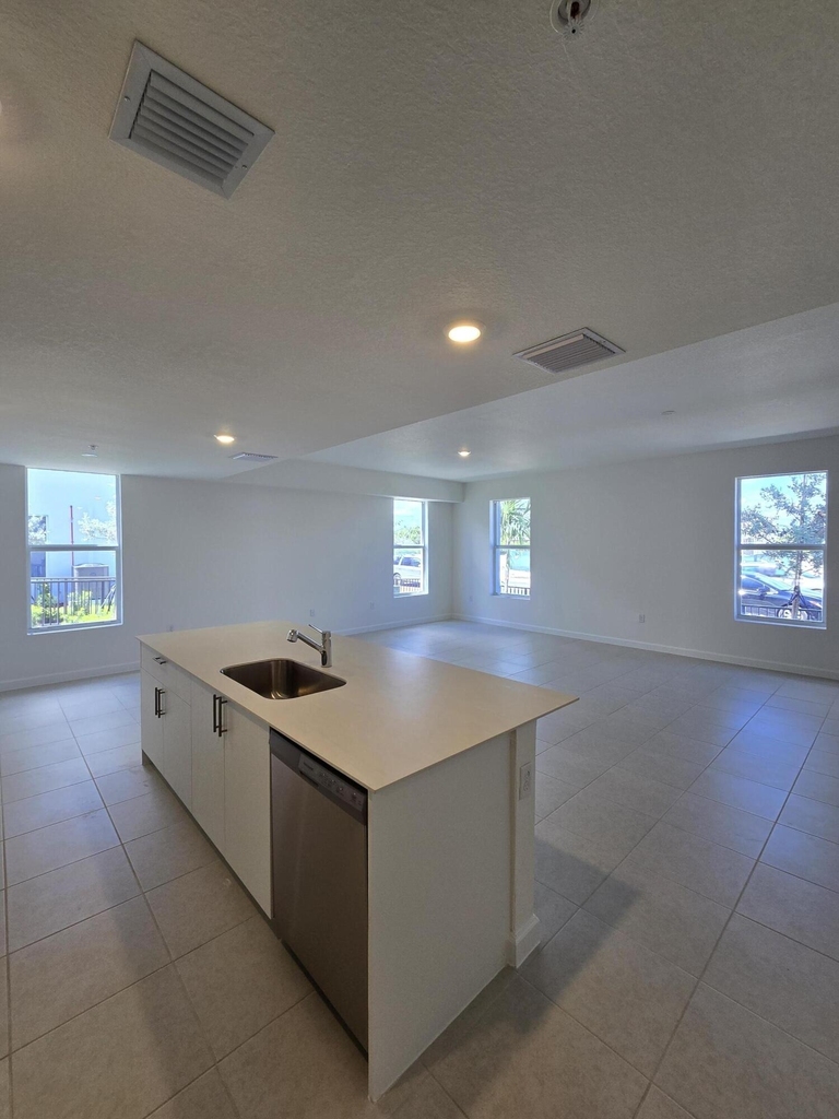 15671 Sw 280th Street - Photo 1