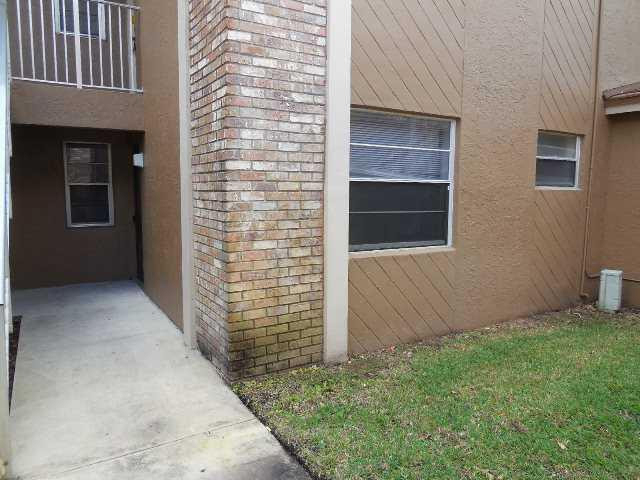 8393 Royal Palm Boulevard - Photo 19