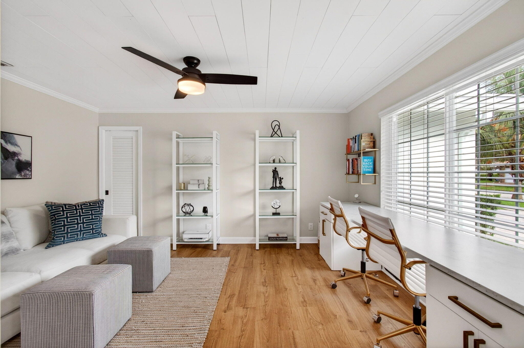 998 Sw 7th Street - Photo 8