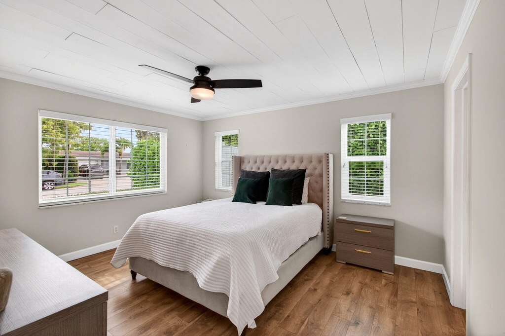 998 Sw 7th Street - Photo 11