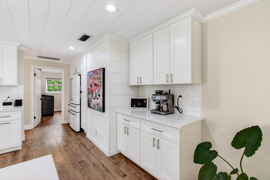 998 Sw 7th Street - Photo 33