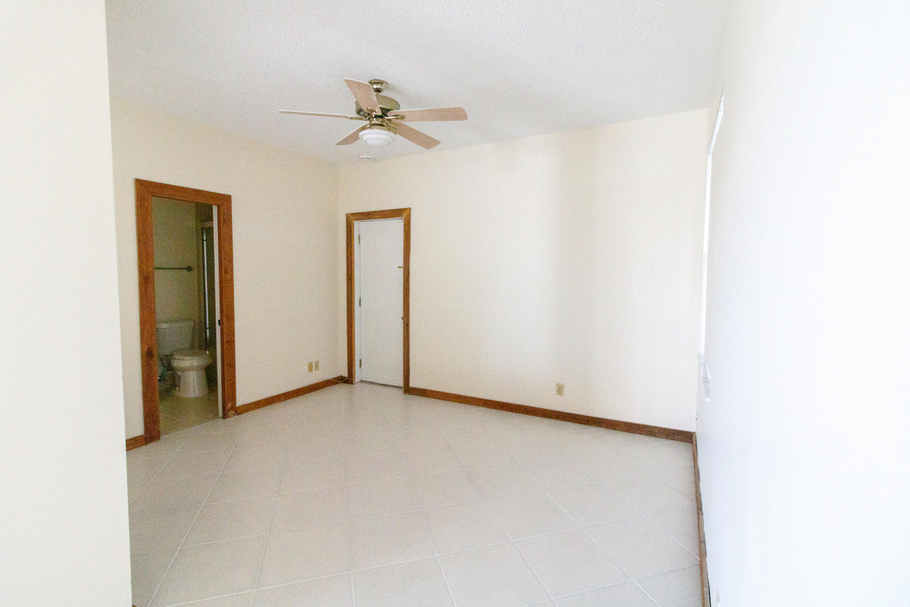 8197 Royal Palm Court - Photo 18
