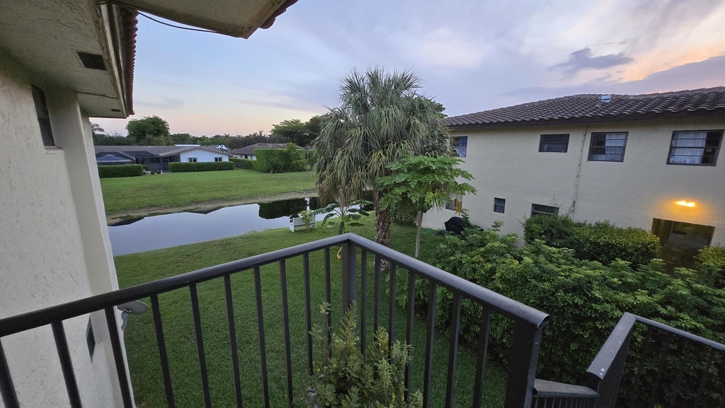 11188 Royal Palm Boulevard - Photo 15