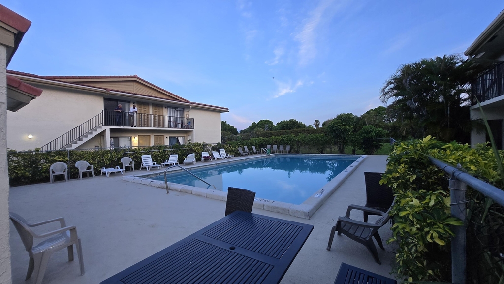 11188 Royal Palm Boulevard - Photo 18