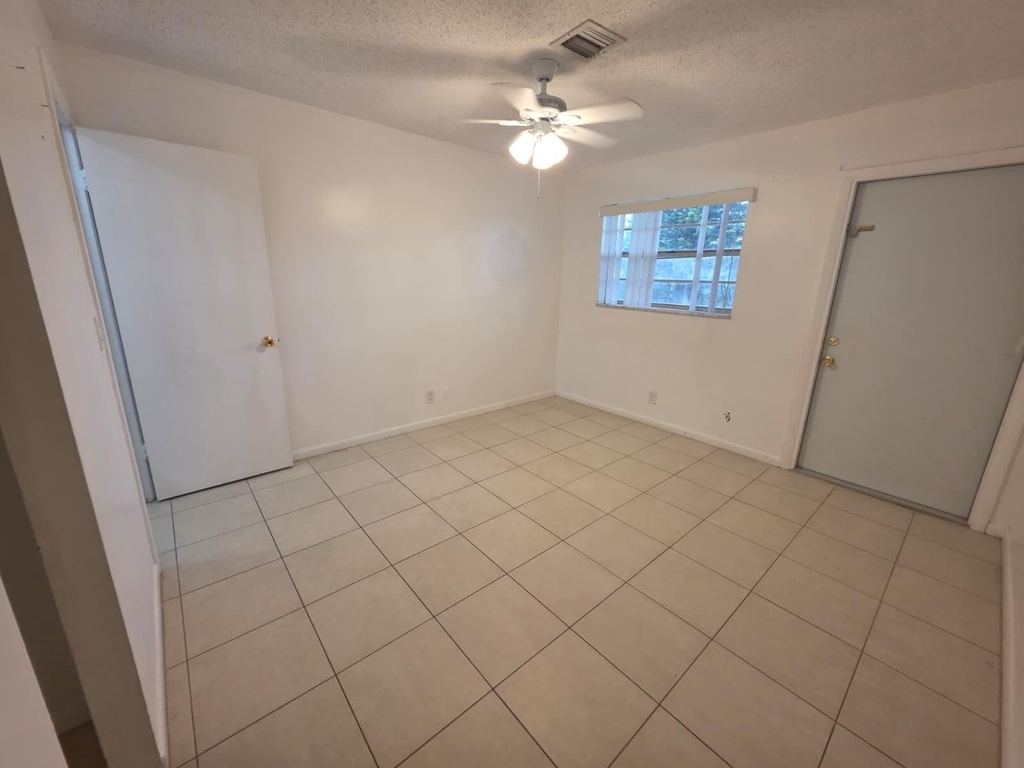 2839 Taylor Street - Photo 6