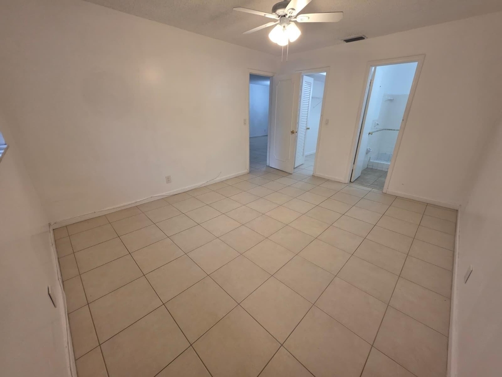 2839 Taylor Street - Photo 4