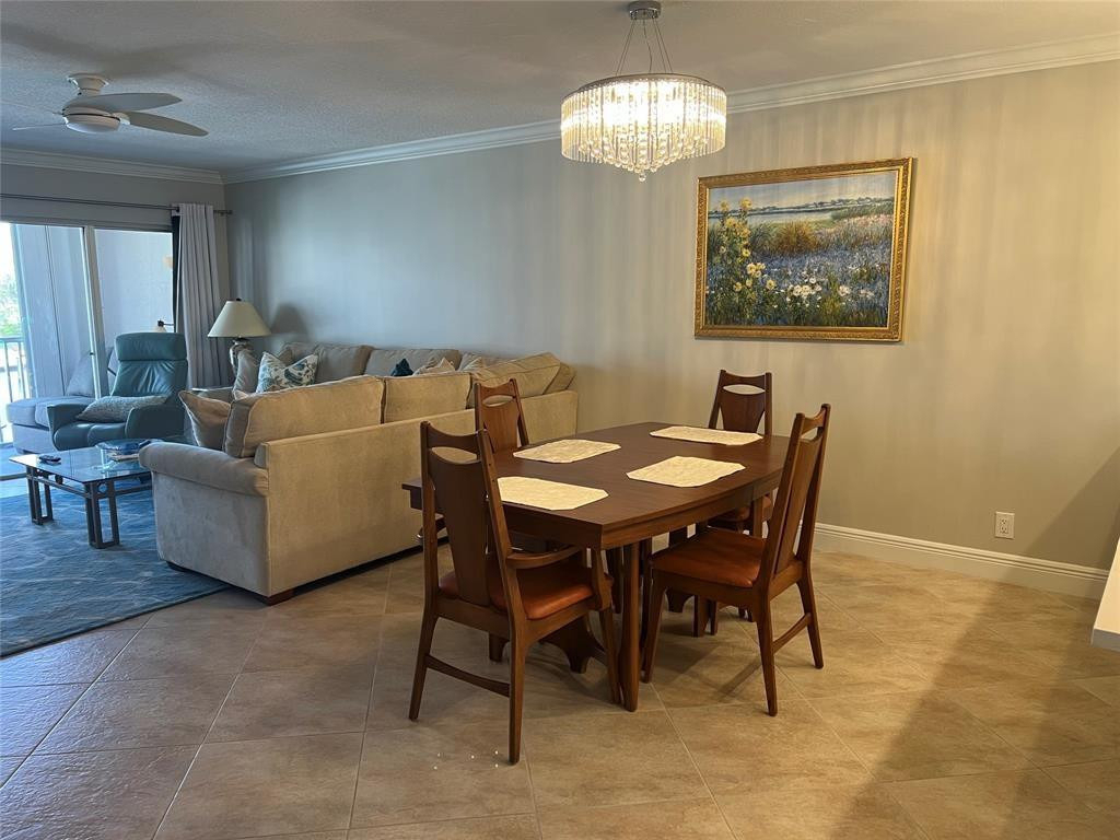 1523 E Hillsboro Boulevard - Photo 5