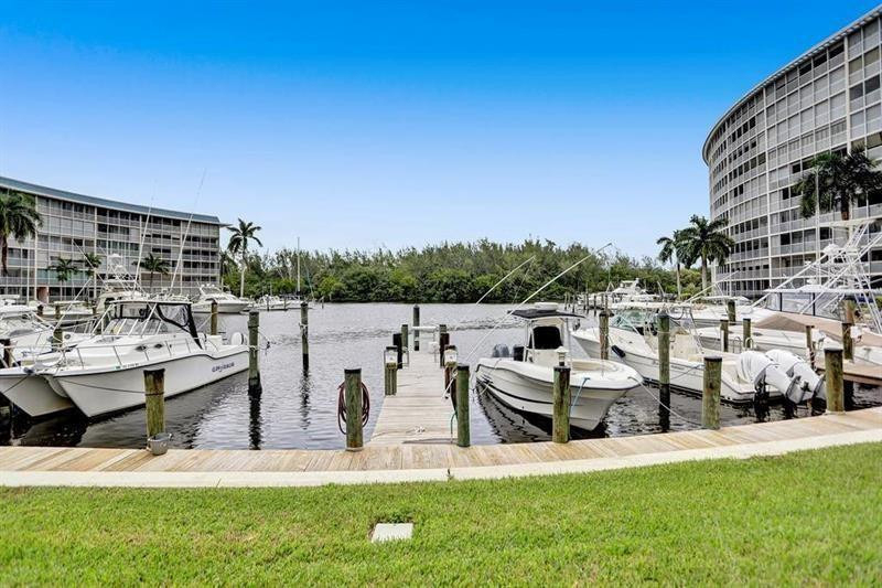 1523 E Hillsboro Boulevard - Photo 11