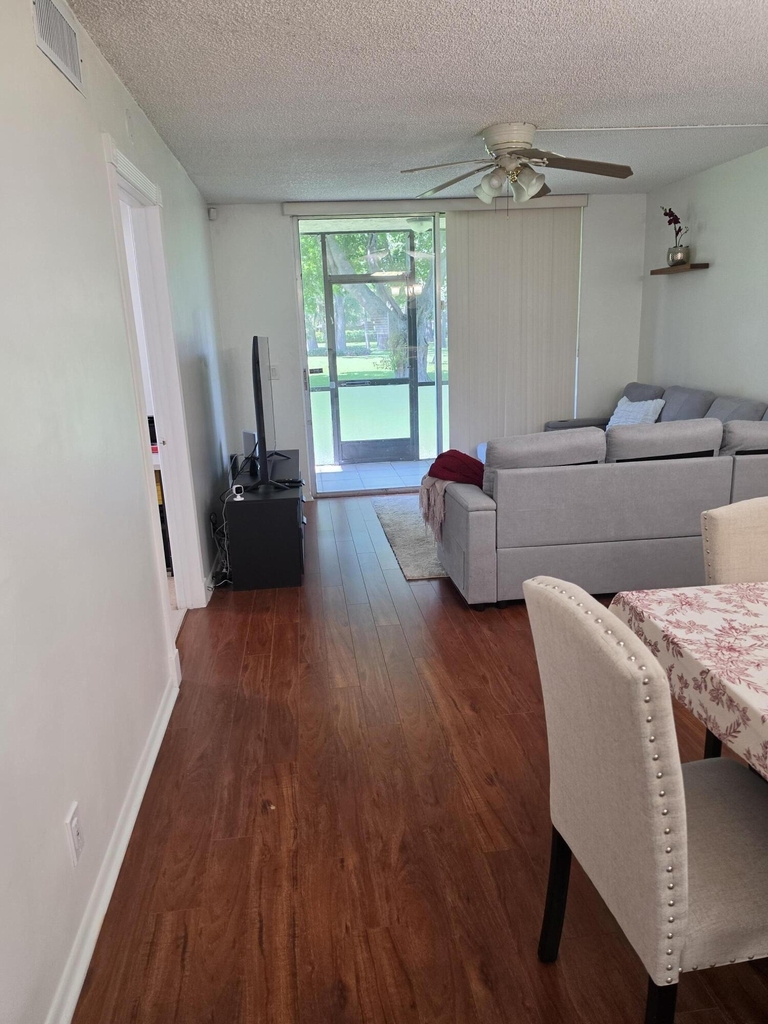 7720 Nw 50th Street - Photo 10