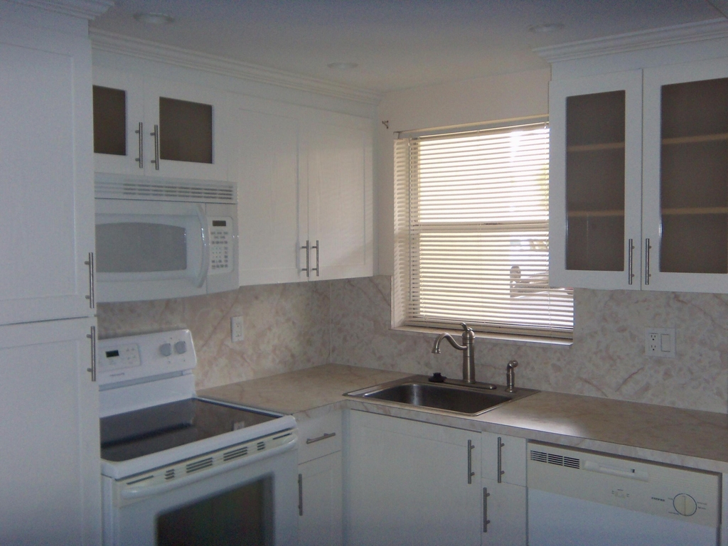 7720 Nw 50th Street - Photo 5
