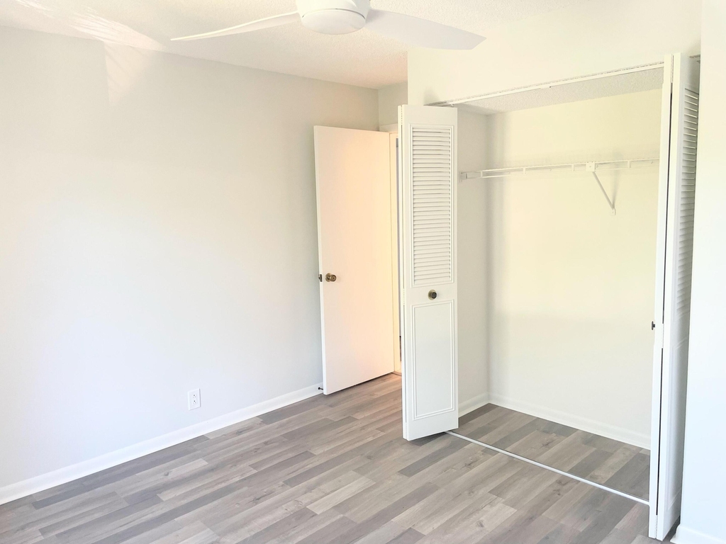 811 Sky Pine Way - Photo 15