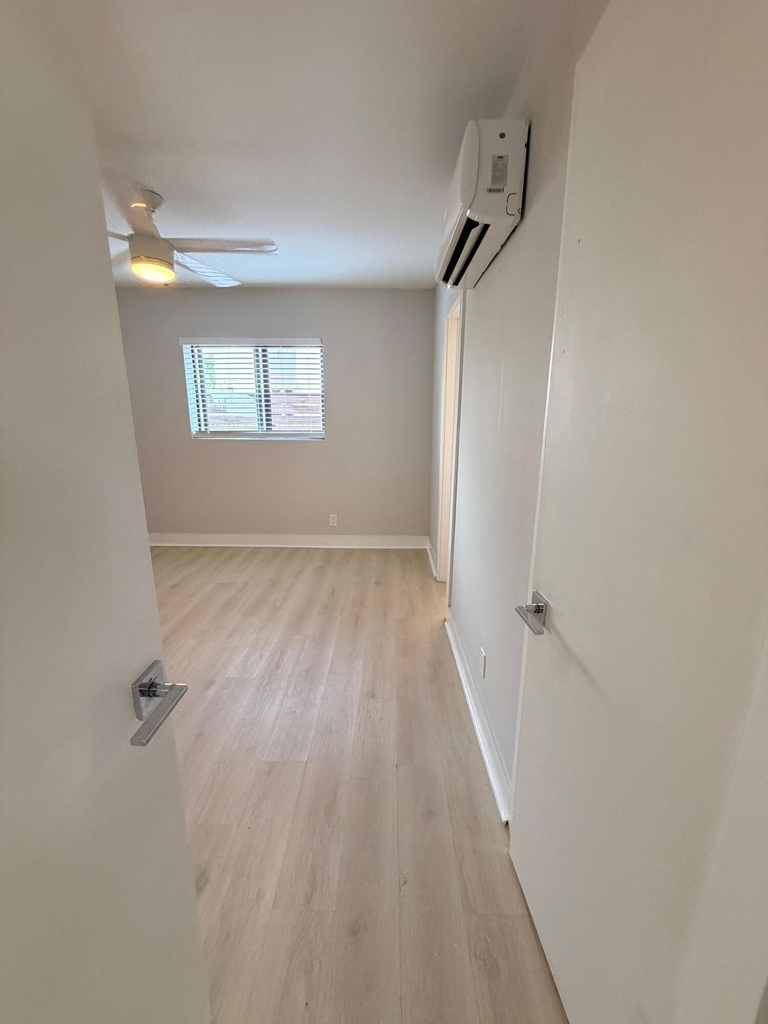 1273 Ne 38th Street - Photo 4