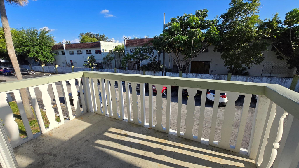 15205 Ne 6th Avenue - Photo 8