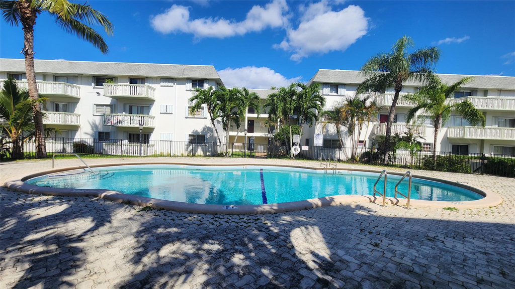 15205 Ne 6th Avenue - Photo 18