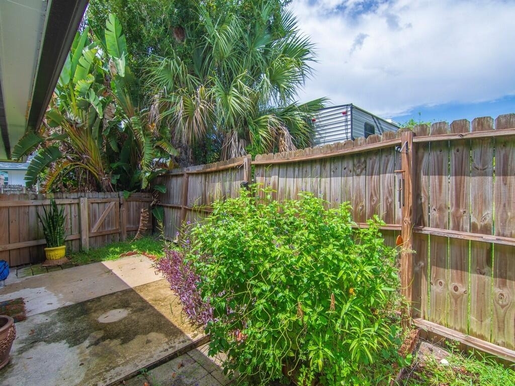 2036 19th Street - Photo 21