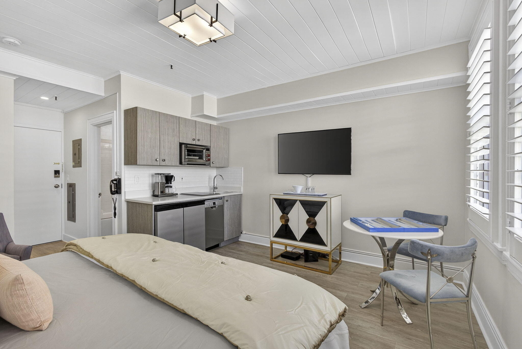 235 Sunrise Avenue - Photo 10