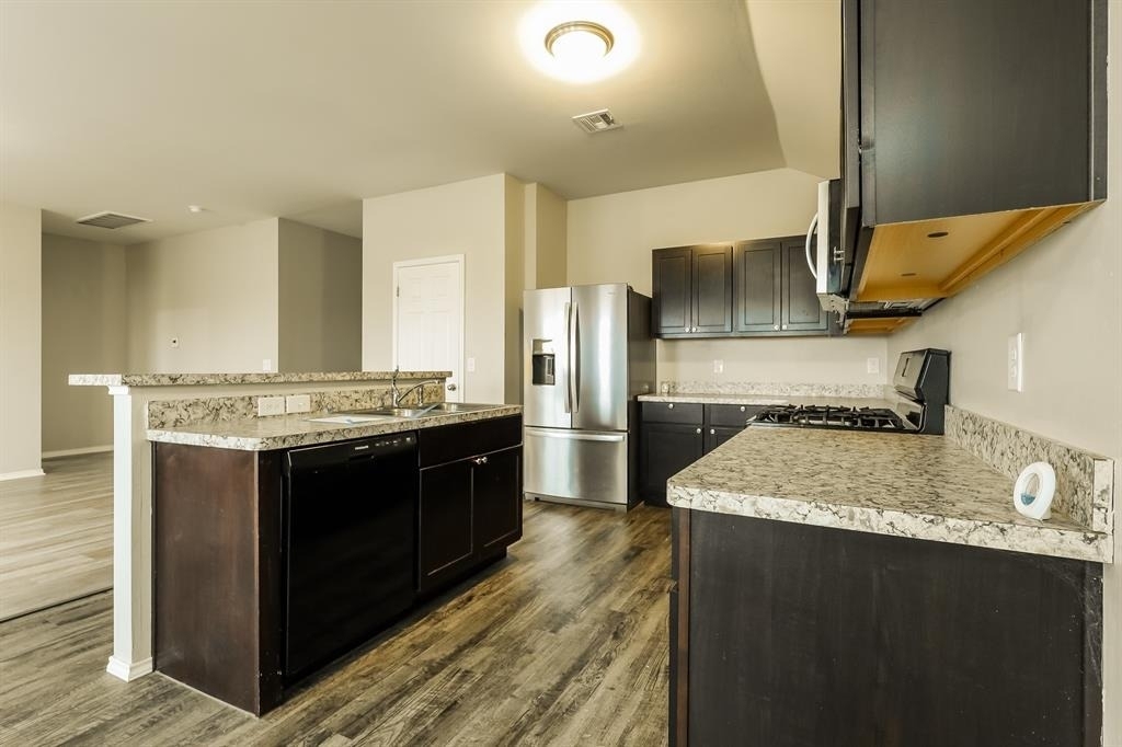 518 Crystal Lane - Photo 5