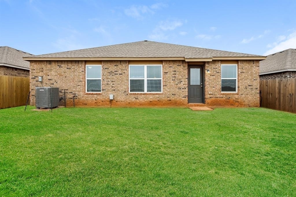 518 Crystal Lane - Photo 13