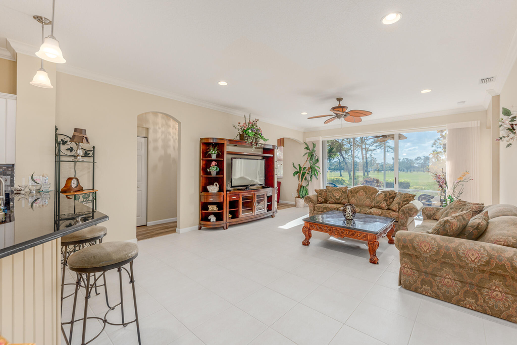 1540 Se Prestwick Lane - Photo 4