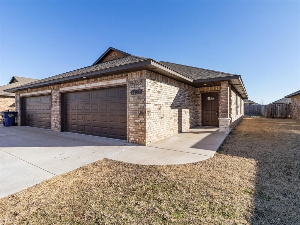 1835 Cypress Lane - Photo 0