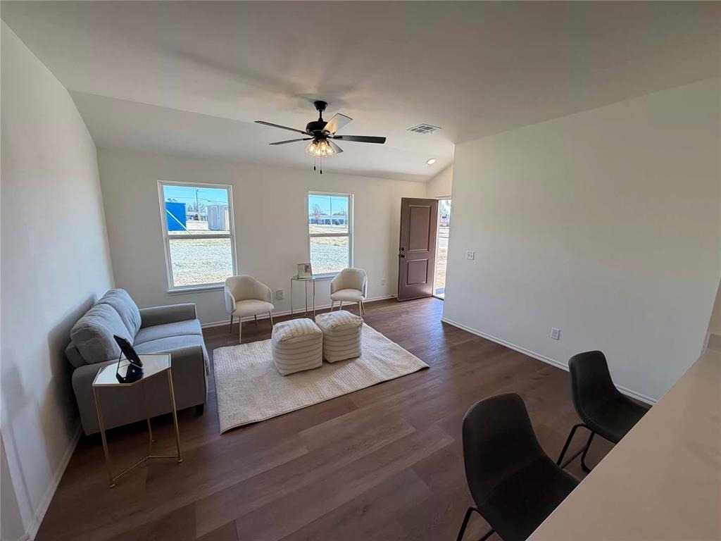 310 Aaran Way - Photo 3