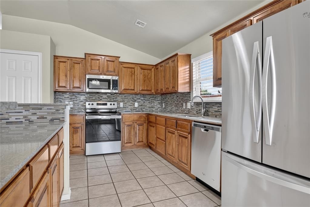 18109 Montoro Way - Photo 18