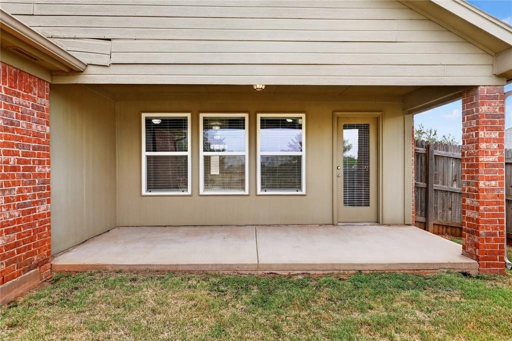 18109 Montoro Way - Photo 36