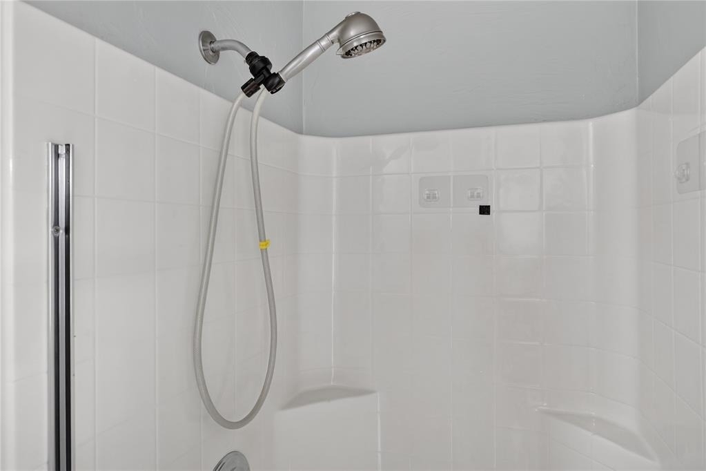18109 Montoro Way - Photo 28