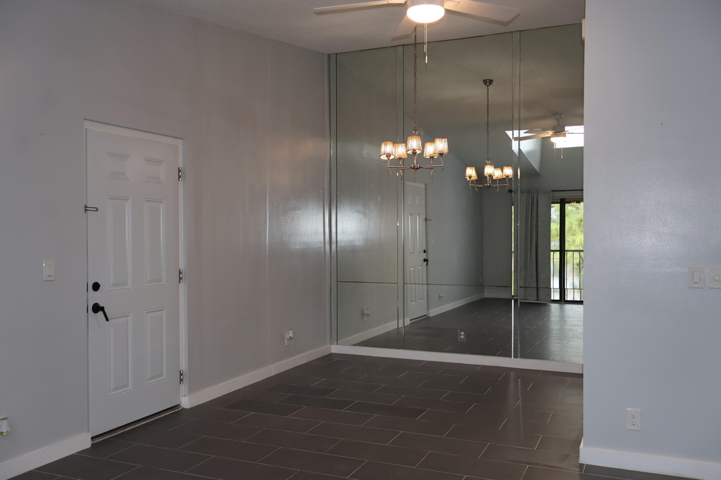 603 Sea Pine Way - Photo 4