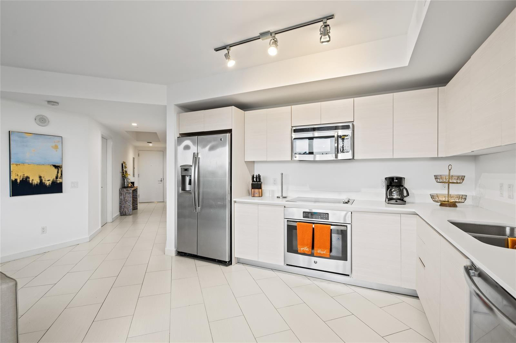 4250 Biscayne Boulevard - Photo 2