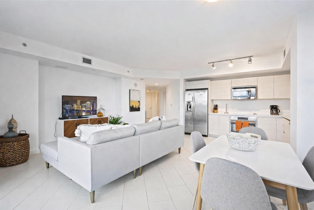 4250 Biscayne Boulevard - Photo 5