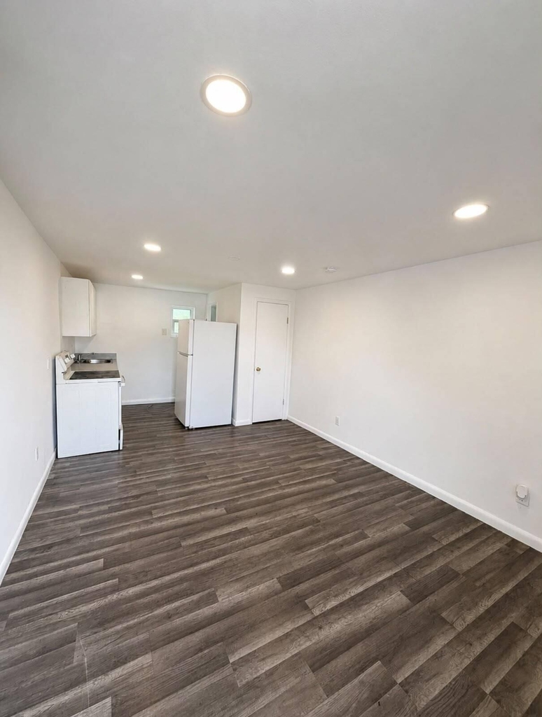 1725 Ne 148th Street - Photo 4