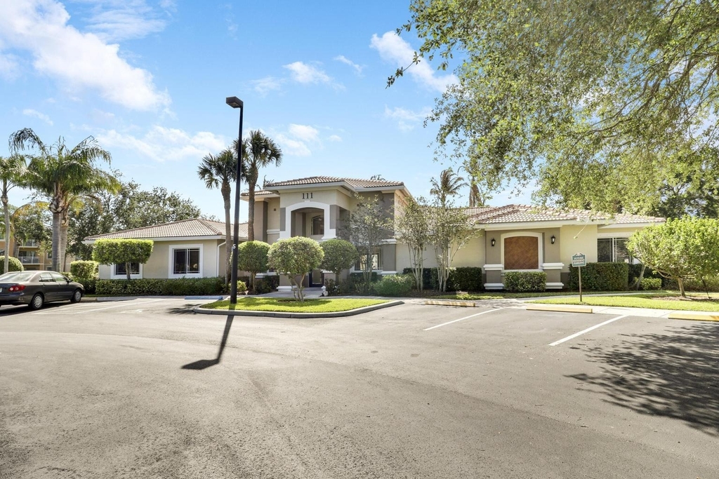 121 Sw Palm Drive - Photo 20