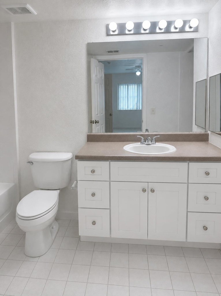 121 Sw Palm Drive - Photo 9