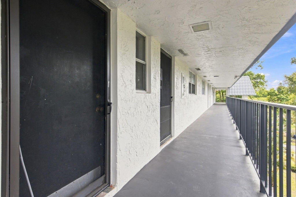 3280 Spanish Moss Terrace - Photo 2