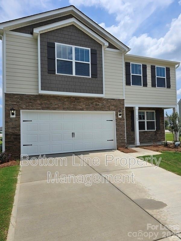549 Blackpool Court - Photo 2