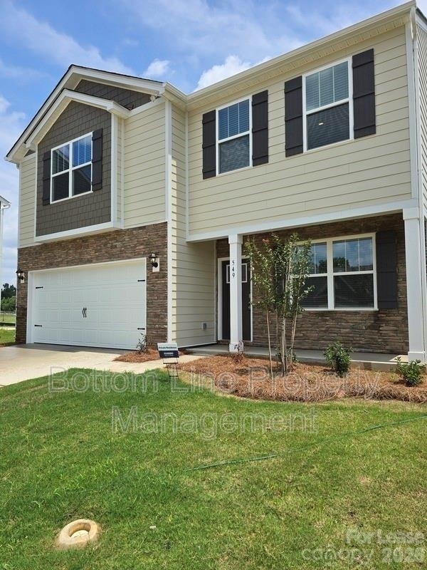 549 Blackpool Court - Photo 1