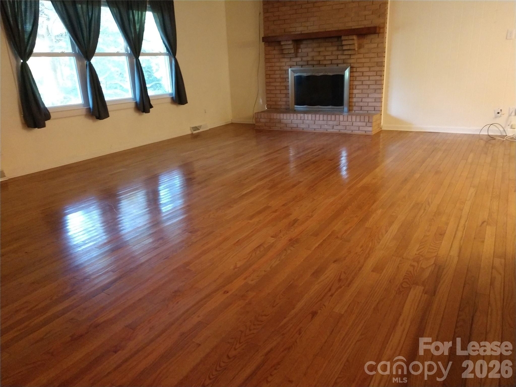 10115 Elmsbrook Lane - Photo 4