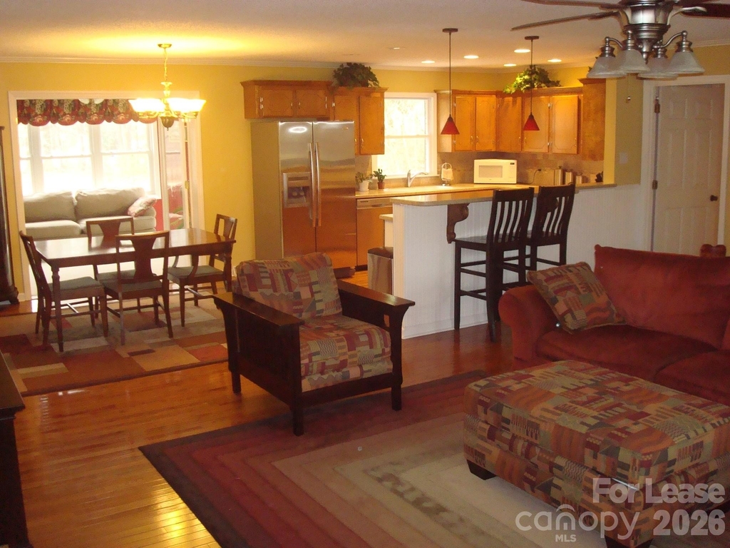 10115 Elmsbrook Lane - Photo 3