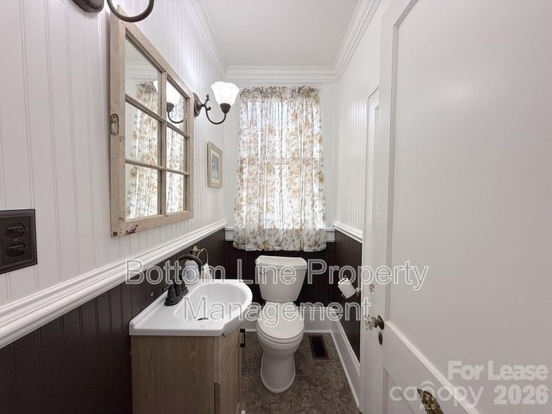 613 S York Street - Photo 13