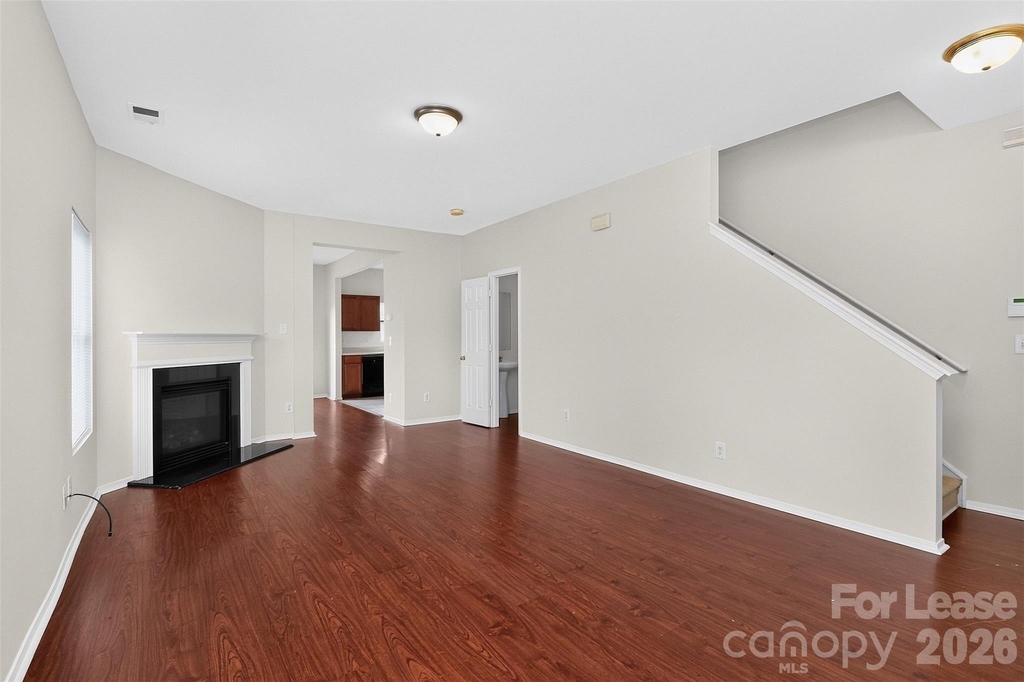 9107 Newfield Street - Photo 4