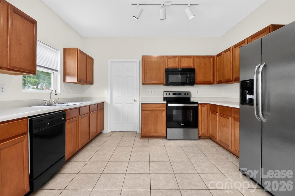 9107 Newfield Street - Photo 16